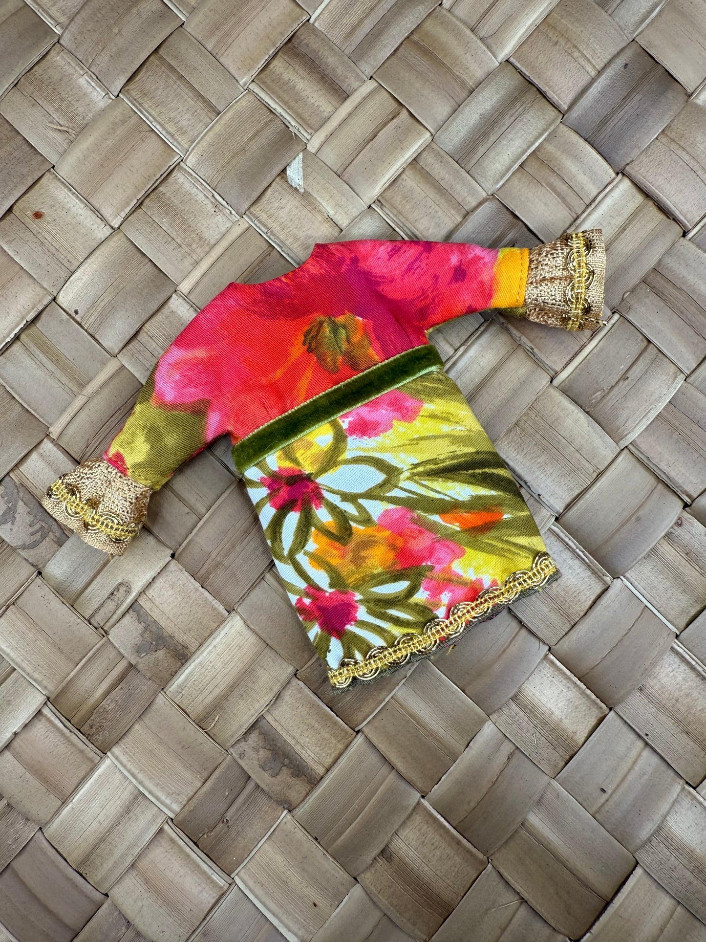 Ipanema Hostess Collection