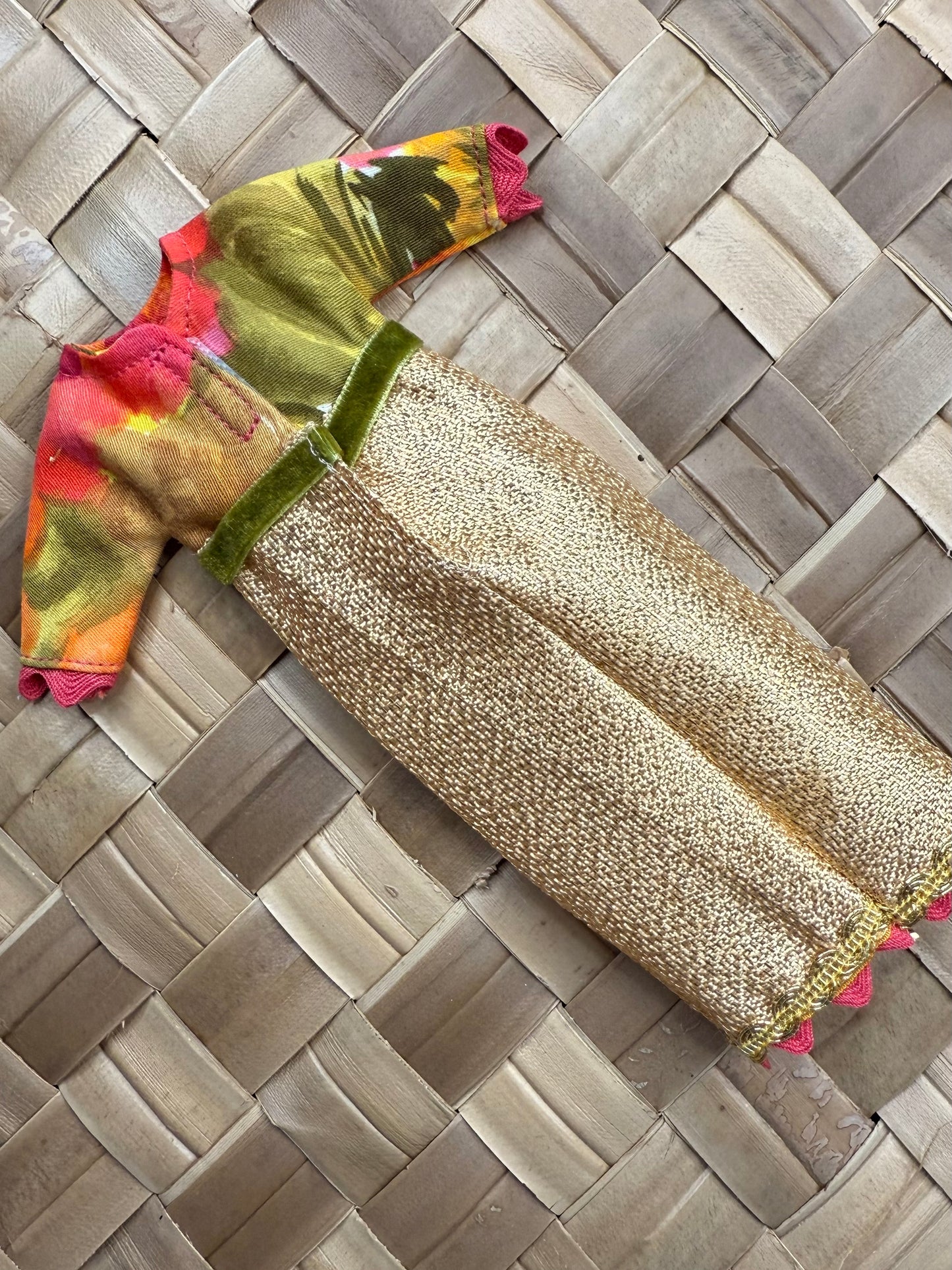 Ipanema Hostess Collection